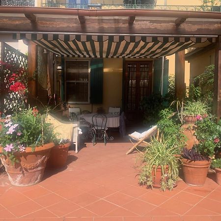 La Terrazza Da Ernestina Appartement Lucca Buitenkant foto