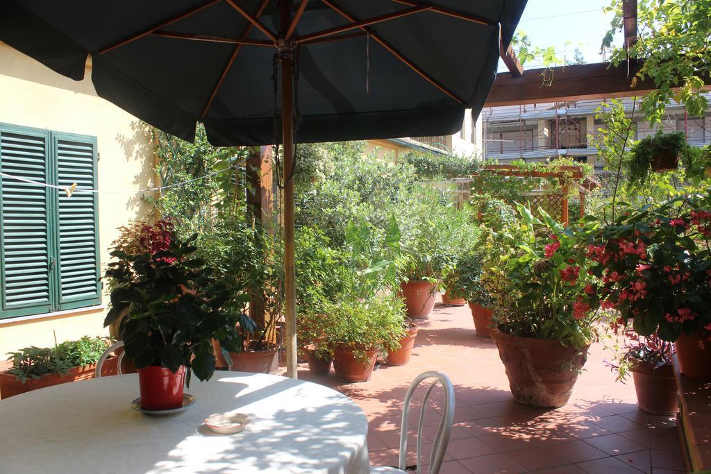 La Terrazza Da Ernestina Appartement Lucca Kamer foto