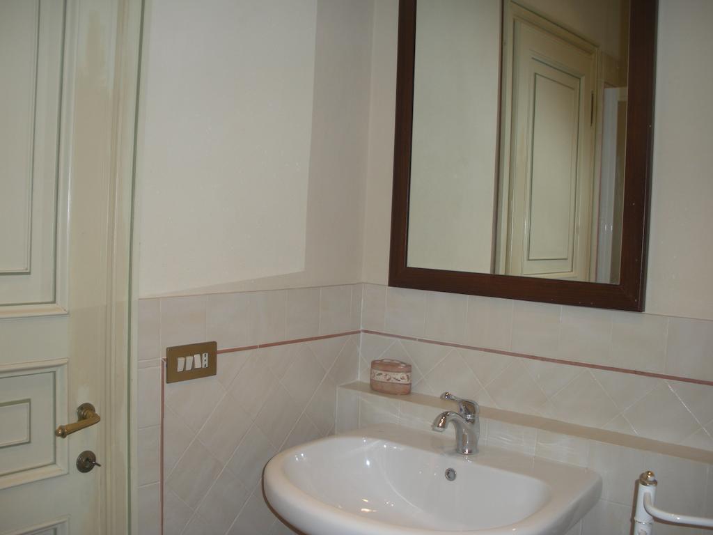 La Terrazza Da Ernestina Appartement Lucca Kamer foto